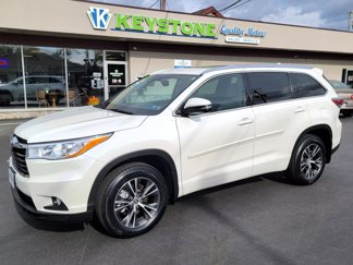 Used 2016 Toyota Highlander XLE image 1