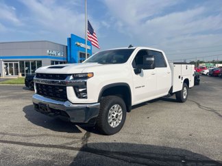 Used 2023 Chevrolet Silverado 2500 LT w/ Snow Plow Prep/Camper Package image 1