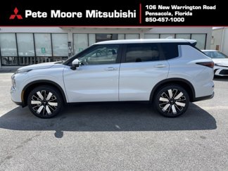 New 2025 Mitsubishi Outlander SE image 1