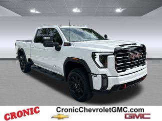 Used 2024 GMC Sierra 2500 AT4 w/ AT4 Preferred Package image 1