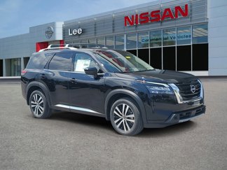 New 2025 Nissan Pathfinder Platinum image 1
