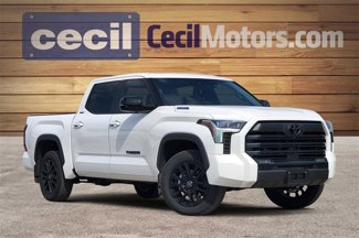 Used 2025 Toyota Tundra Platinum image 1