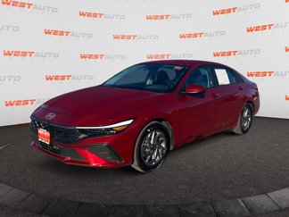 Used 2024 Hyundai Elantra SEL image 1