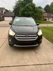 Used 2017 Ford Escape Titanium image 1