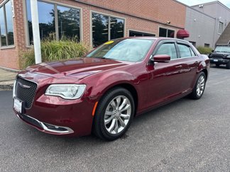 Used 2021 Chrysler 300 Touring L image 1