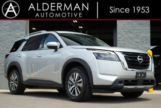 Used 2025 Nissan Pathfinder SL image 1