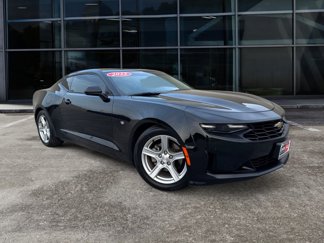 Used 2022 Chevrolet Camaro LT image 1
