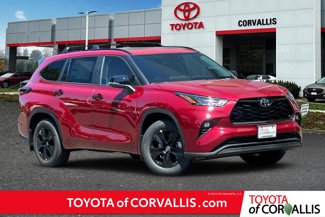 New 2025 Toyota Highlander XLE image 1