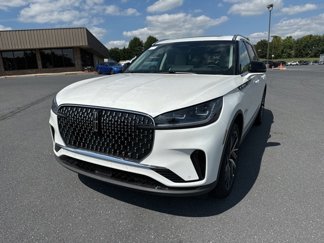 New 2025 Lincoln Aviator Reserve w/ Equipment Group 201A image 1