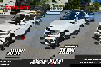 Used 2024 Volkswagen Tiguan SE image 1