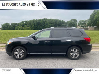 Used 2018 Nissan Pathfinder SL image 1