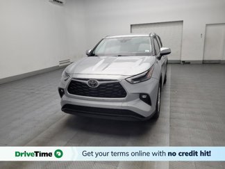 Used 2021 Toyota Highlander LE image 1