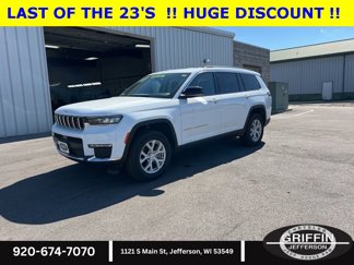 New 2023 Jeep Grand Cherokee L Limited w/ Trailer Tow Group (B) image 1