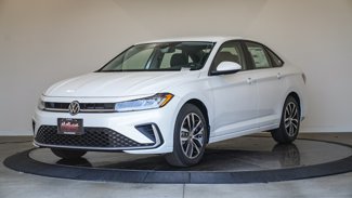 New 2025 Volkswagen Jetta SE image 1
