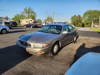 Used 2002 Buick Le Sabre Custom image 1