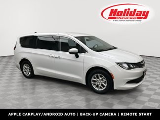 Used 2023 Chrysler Voyager LX image 1