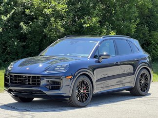 New 2025 Porsche Cayenne GTS image 1