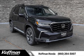 New 2025 Honda Pilot Touring image 1