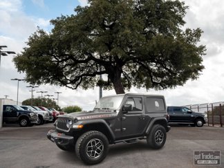Used 2025 Jeep Wrangler Rubicon w/ Convenience Group image 1