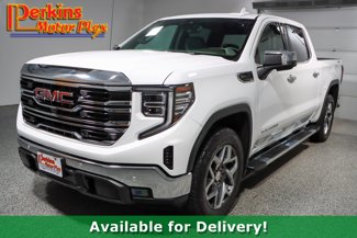 Used 2024 GMC Sierra 1500 SLT w/ SLT Premium Plus Package image 1