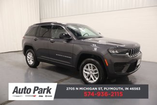 New 2025 Jeep Grand Cherokee Laredo image 1