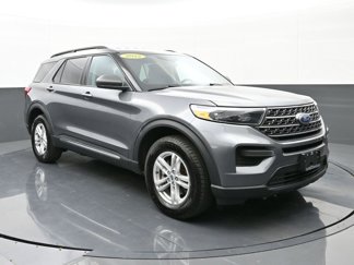 Used 2022 Ford Explorer XLT image 1