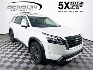 New 2025 Nissan Pathfinder SL image 1