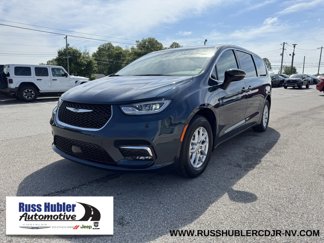New 2025 Chrysler Pacifica Select image 1