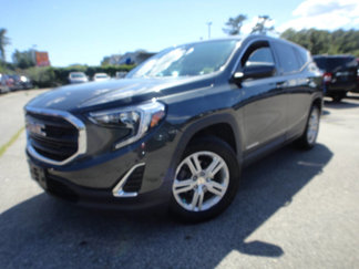 Used 2020 GMC Terrain SLE image 1