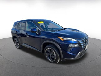 Used 2024 Nissan Rogue SV image 1