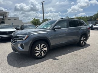 Used 2024 Volkswagen Atlas SE image 1