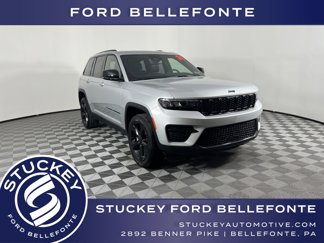Used 2024 Jeep Grand Cherokee Altitude image 1
