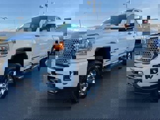Used 2015 GMC Sierra 3500 Denali image 1