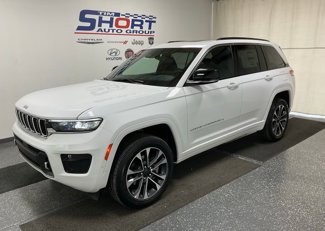 New 2025 Jeep Grand Cherokee Overland image 1