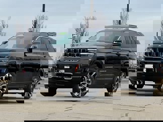 New 2025 Jeep Grand Cherokee Overland w/ Luxury Tech Group IV image 1