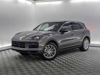 Used 2025 Porsche Cayenne image 1