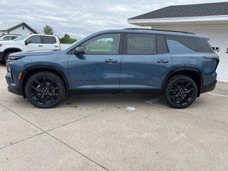 New 2025 Chevrolet Traverse RS w/ LPO, Floor Liner Package image 1