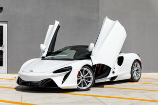 New 2025 McLaren Artura Spider image 1