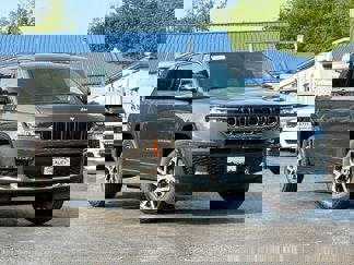 New 2025 Jeep Grand Cherokee L Limited image 1