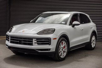 Certified 2024 Porsche Cayenne S image 1