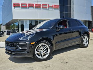 Used 2025 Porsche Macan image 1