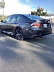 Used 2024 Toyota Camry SE image 1