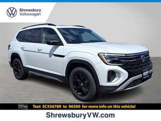 New 2025 Volkswagen Atlas Peak Edition SE image 1