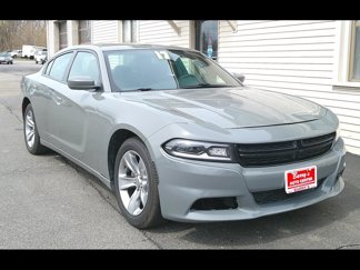 Used 2017 Dodge Charger SXT w/ Driver Confidence Group image 1
