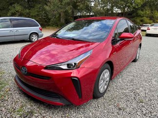 Used 2019 Toyota Prius LE image 1