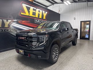 Used 2022 GMC Sierra 1500 AT4 image 1