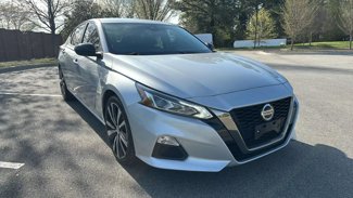 Used 2021 Nissan Altima 2.5 SR image 1