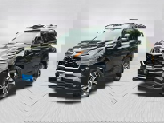 Used 2022 Toyota Highlander XLE image 1