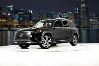 New 2025 Mercedes-Benz EQB 300 4MATIC image 1
