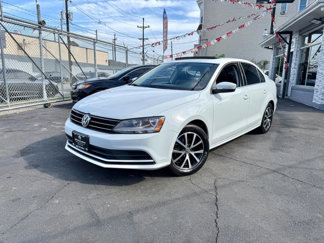 Used 2017 Volkswagen Jetta SE image 1